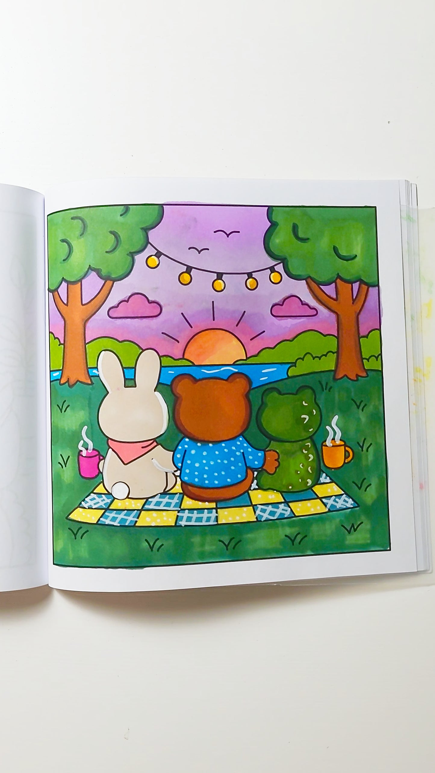 Kolorowanka "Dawn to Dusk"